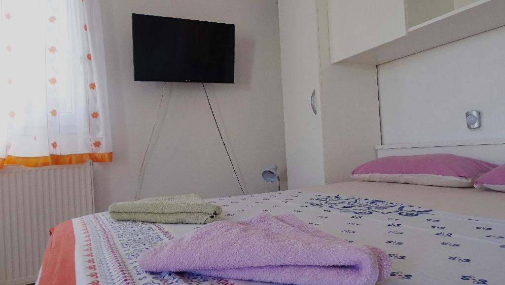 Studio Apartman I Mali Apartman ヴィル エクステリア 写真